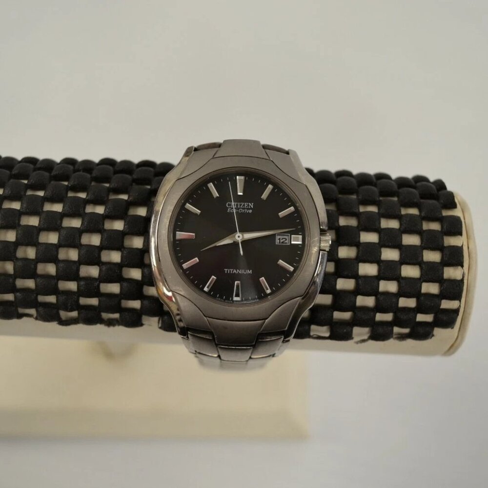 (I-1225) Citizen Eco-Drive Men's Watch